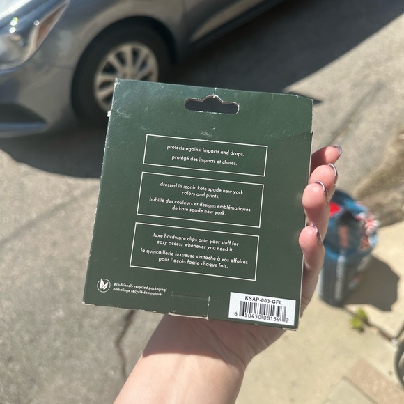 Kate spade airpod case - Picture 4 of 5